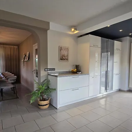 Wellness Voor 10 Personen Met Sauna & Hottub Villa Meerssen