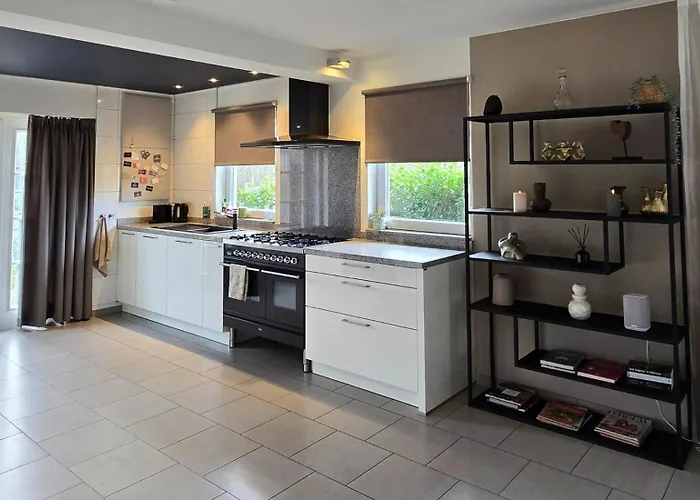 Wellness Voor 10 Personen Met Sauna&hottub *