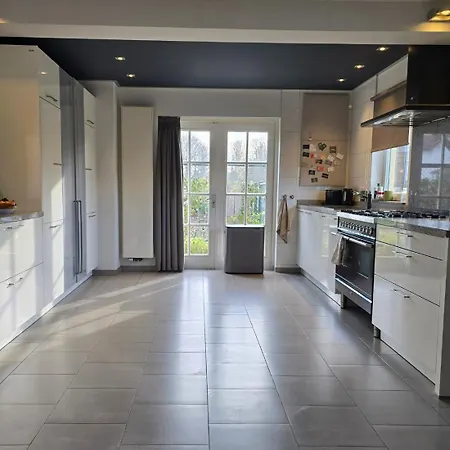 Wellness Voor 10 Personen Met Sauna & Hottub