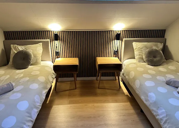 Wellness Voor 10 Personen Met Sauna & Hottub *